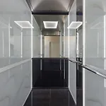 Am Kudamm Mit Dachterrasse, Pool Und Sauna