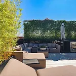 Am Kudamm Mit Dachterrasse, Pool Und Sauna Appartamento