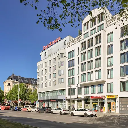 Am Kudamm Mit Dachterrasse, Pool Und Sauna