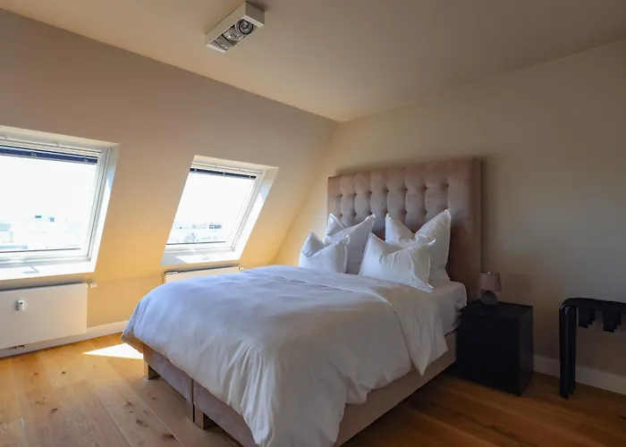 Am Kudamm Mit Dachterrasse, Pool Und Sauna Apartman *