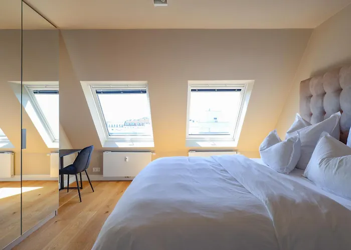 Am Kudamm Mit Dachterrasse, Pool Und Sauna *