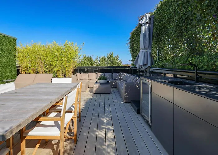 Am Kudamm Mit Dachterrasse, Pool Und Sauna Апартаменты Берлин