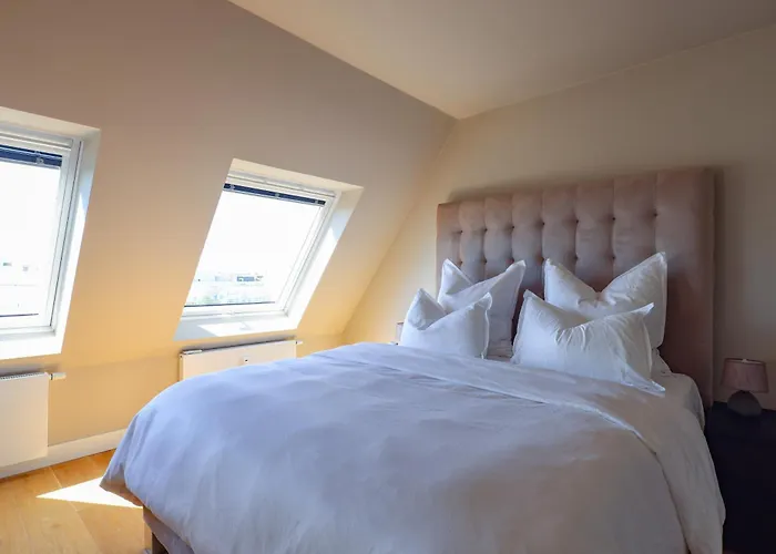 Am Kudamm Mit Dachterrasse, Pool Und Sauna Berlin